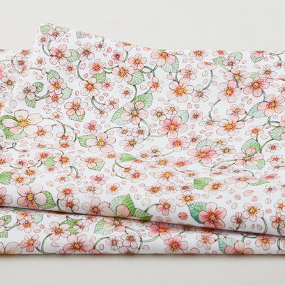 Strawberry Season Favorites - Flowers White 2 Yard Cut