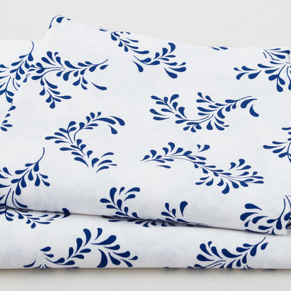 Jardin Blue Favorites - Delft Vines 2 Yard Cut