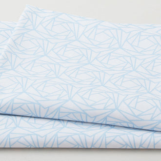 Jardin Blue Favorites - Cloud Roses 2 Yard Cut