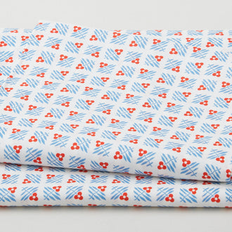 Picnics and Parades Favorites - Americana Square Flowers 2 Yard Cut