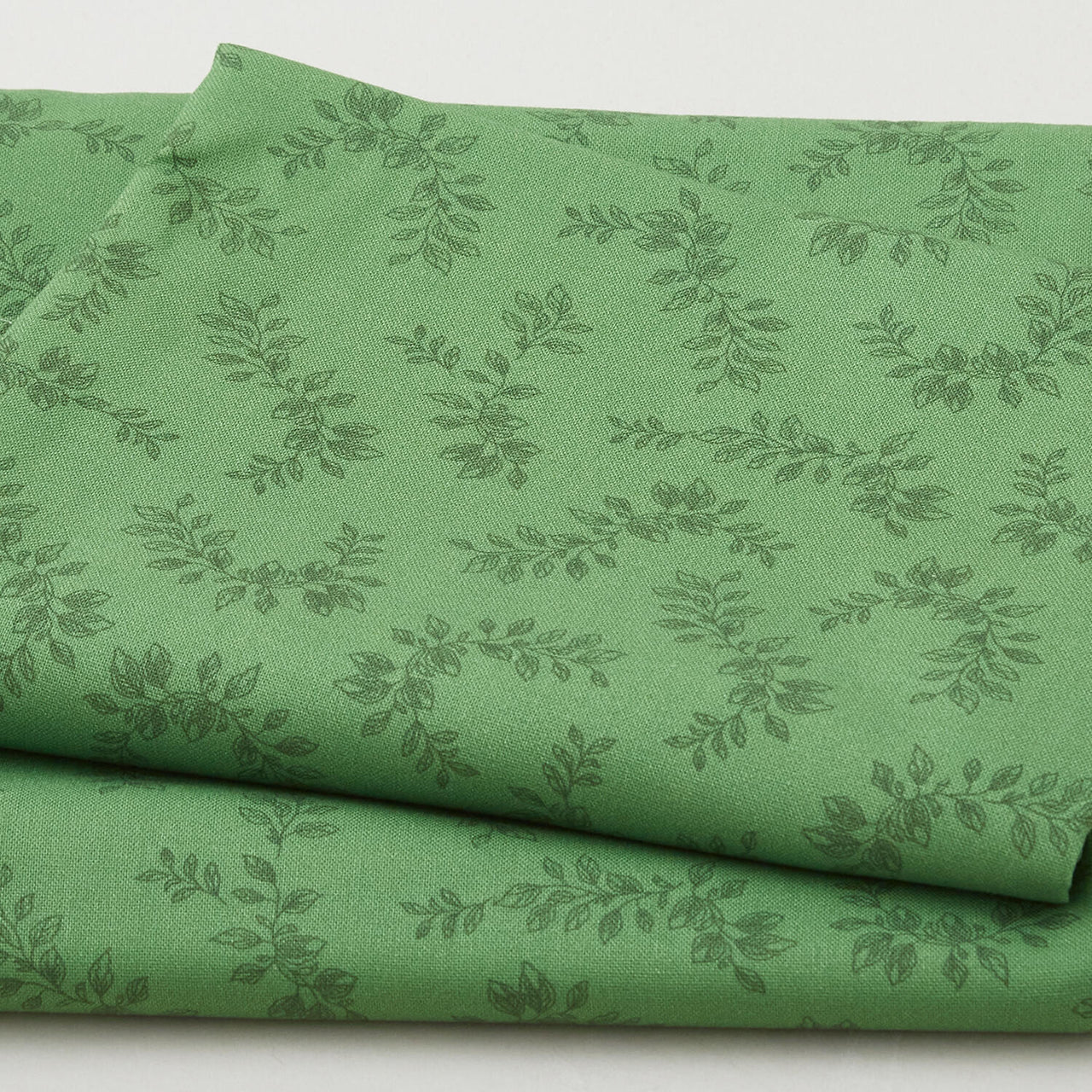 Ruby Fern Favorites - Holly Vines 2 Yard Cut