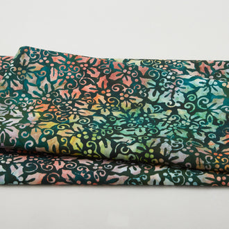 Joyful Holidays Batiks Favorites - Garden Holly 2 Yard Cut