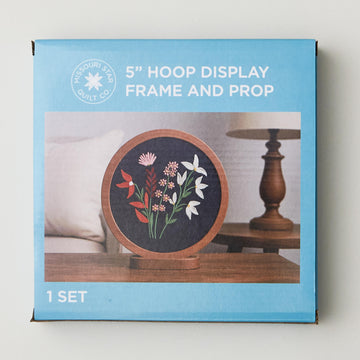 Missouri Star Hoop Display: 5" Rustic Oak Circle Frame and Prop