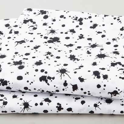 Not So Black and White 108" - Splashes White/Black 3 Yard Cut