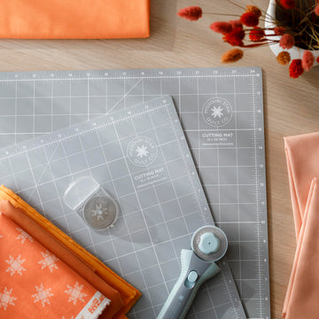 Missouri Star Self Healing Cutting Mat - 18" x 24" - Briana