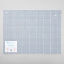Missouri Star Self Healing Cutting Mat - 18" x 24" - Briana