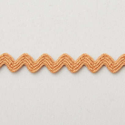 Lori Holt Vintage Ric Rac Small Trim - Cider 1/4"