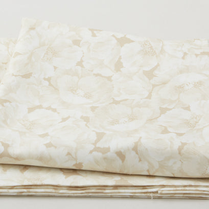 Poppies - Tonal Poppies Soft White 2 Yard Cut