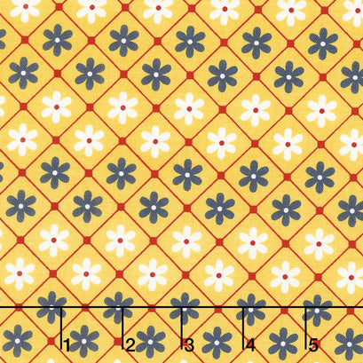 Sunnyside Ave. - Daisies Yellow Yardage