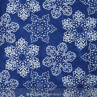 Artisan Batiks - Snowflakes Spaced Snowflakes Winter Metallic Yardage