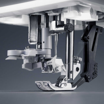 PFAFF® expression™ 715 Sewing Machine