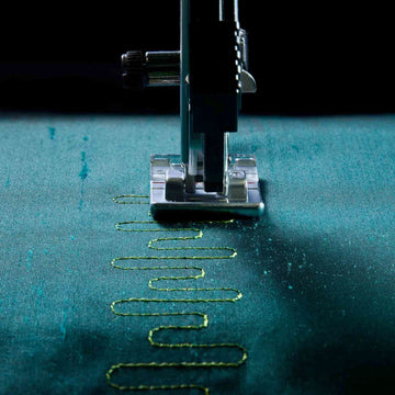 PFAFF® quilt expression™ 725 Sewing Machine