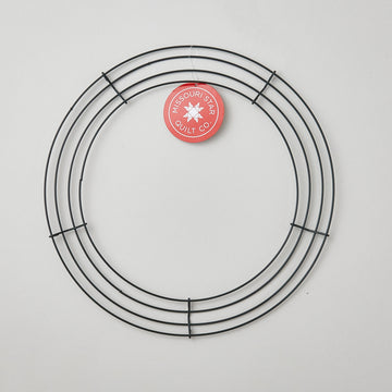 Missouri Star Wire Wreath 12" Primary Image