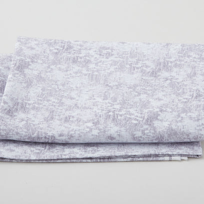 Woodland Whispers - Daisey Field Flowers Light Gray 2 Yard Cut