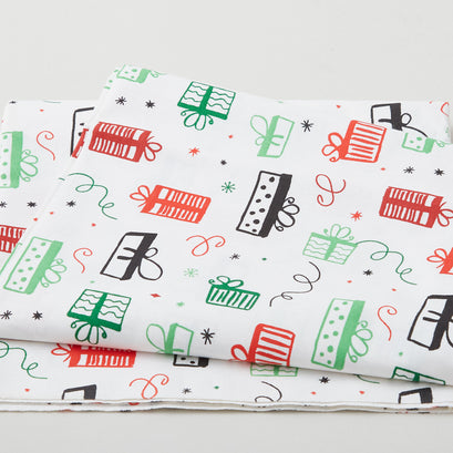 Holiday Gift Toss - White 2 Yard Cut