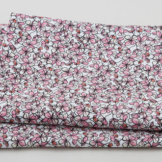Belle Chasse Favorites - Watercolor Magnolia White 2 Yard Cut
