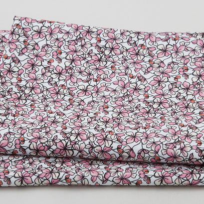 Belle Chasse Favorites - Watercolor Magnolia White 2 Yard Cut