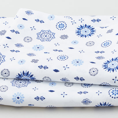 Indigo Splash - Medallion Ditsy White 3 Yard Cut