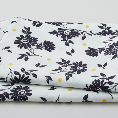Ups-A-Daisy - April Flower Cream 2 Yard Cut