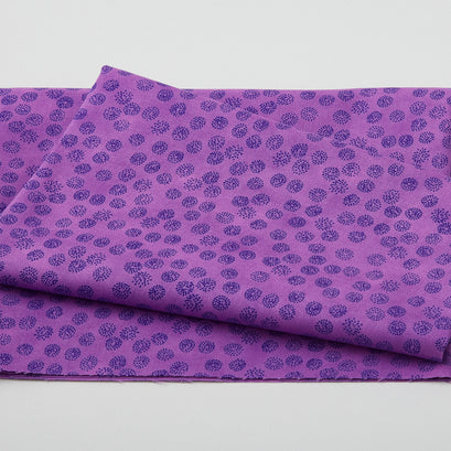Quilter's Coordinates - Dotted Flowers Purple One Yard Cut
