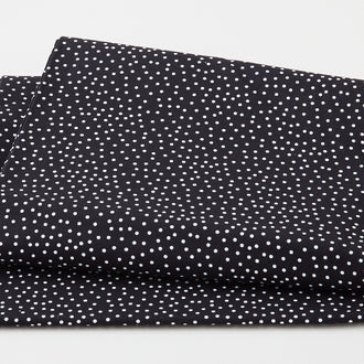 Smell of Daisies - Dot Black 2 Yard Cut