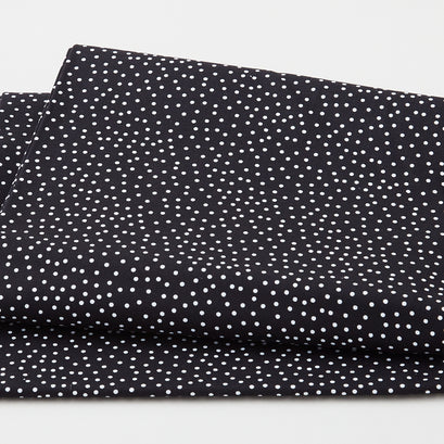 Smell of Daisies - Dot Black 2 Yard Cut