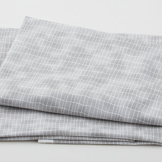 Quilter's Combination - Wavy Grid Gray 2 Yard Cut