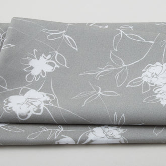 Flora Bella - Long Stem Roses Wind 2 Yard Cut