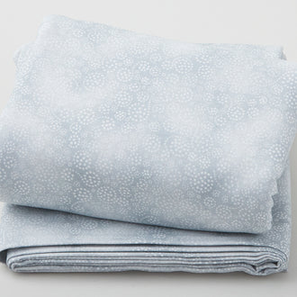 Wilmington Essentials - Sparkles Light Gray 108" Wide 3 Yard Cut