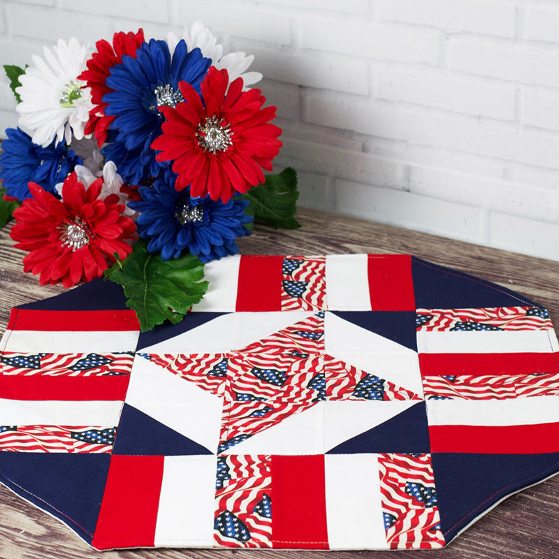 Easy Patriotic Table Topper Pattern Alternative View #1