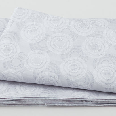Essentials Circle Burst - Circle Burst Light Gray 3 Yard Cut