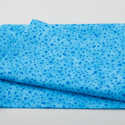 Quilter's Coordinates - Uneven Dots Light Blue One Yard Cut