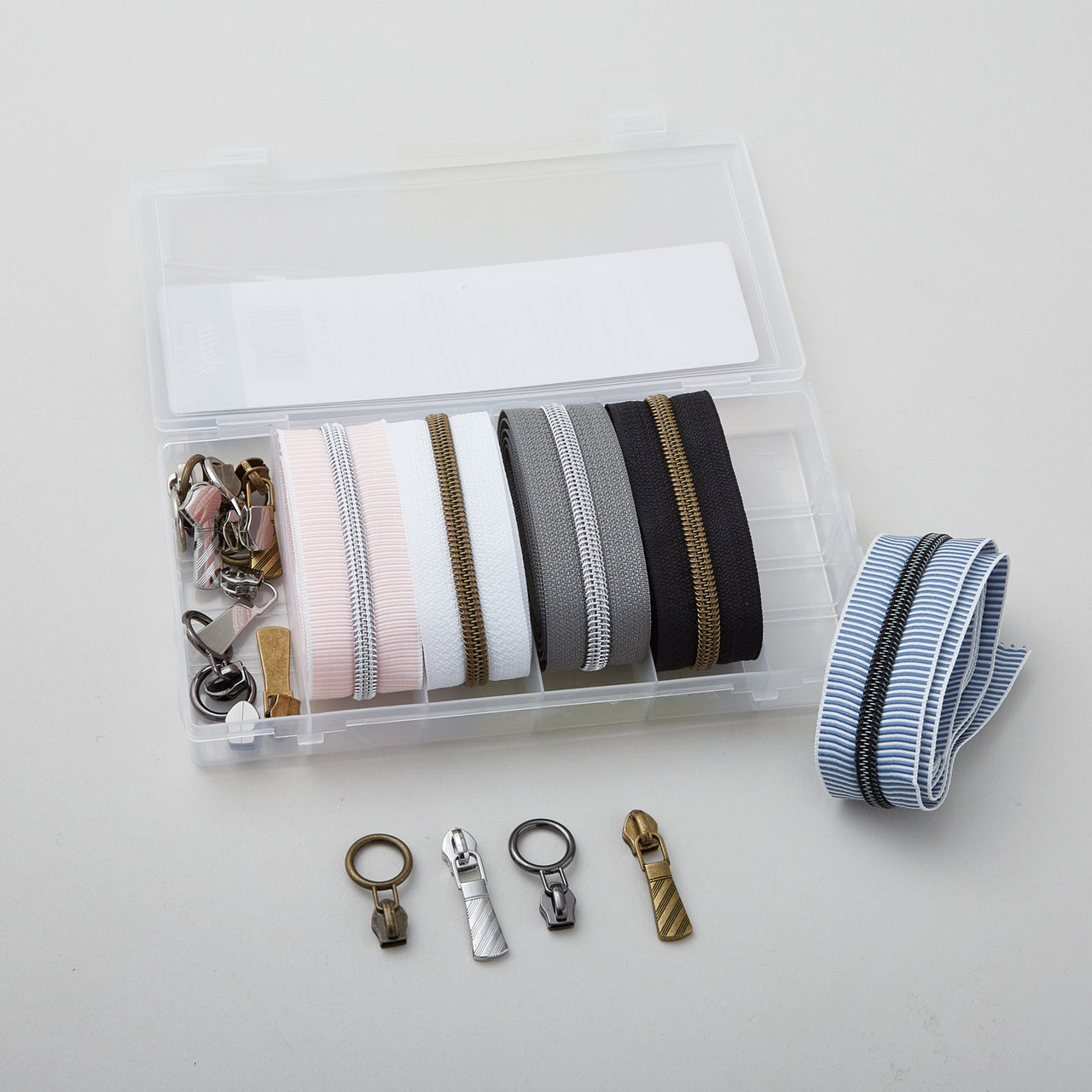 Sallie Tomato Elevated Everyday Zipper Bundle Primary Image