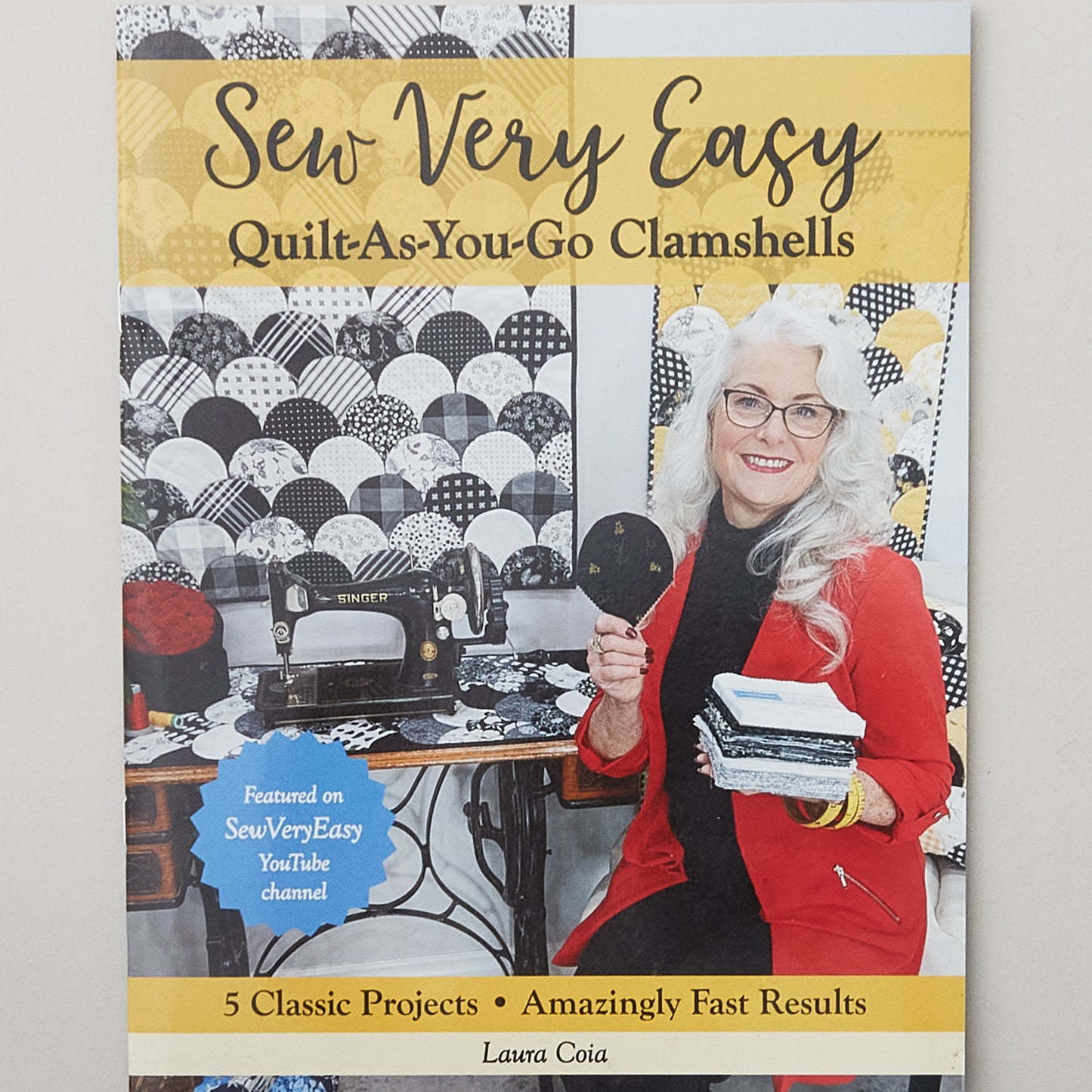 Sew Very Easy Quilt-As-You-Go Clamshells Book Primary Image