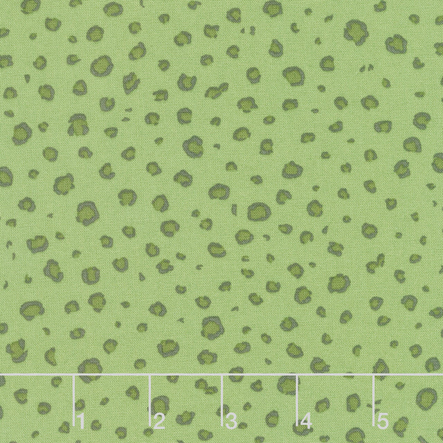 Leafy Keen - Spots Clover Yardage Primary Image