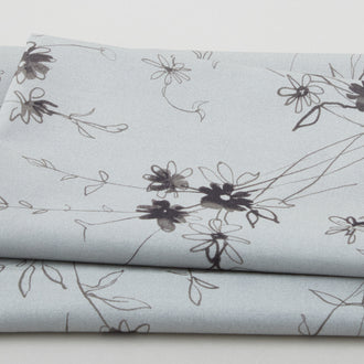 Flora Bella - Shadow Flowers Wind 2 Yard Cut