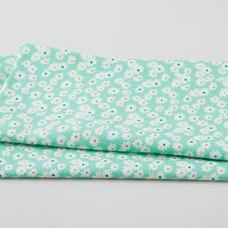 Nana Mae 6 - White Flowers Green 2 Yard Cut
