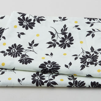 Ups-A-Daisy - April Flowers Cream 2 Yard Cut