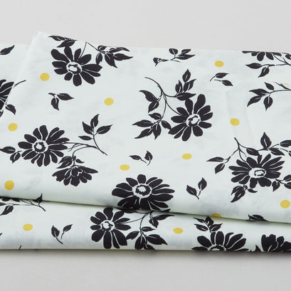 Ups-A-Daisy - April Flowers Cream 2 Yard Cut