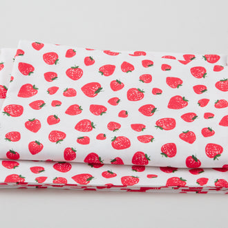 Kiss the Cook - Strawberry Jam Pearl 2 Yard Cut