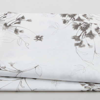 Flora Bella - Artful Bouquet Wind 2 Yard Cut