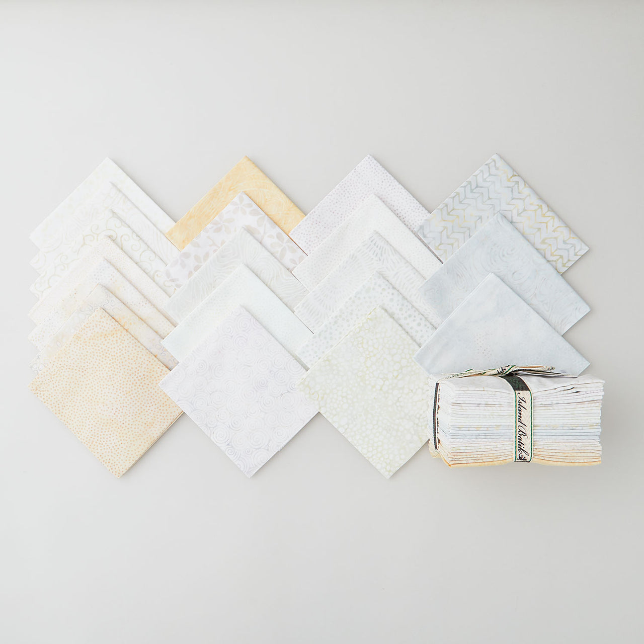 Foundations Neutrals Batiks Fat Quarter Bundle Primary Image