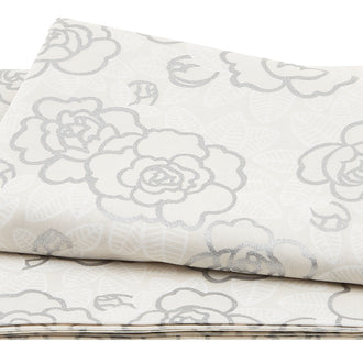 Silverstone: Neutral Dawn - Pearl Flowers Metallic 2 Yard Cut