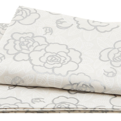 Silverstone: Neutral Dawn - Pearl Flowers Metallic 2 Yard Cut