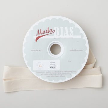 Bella Solid Bias Binding 20 Yard Spool - Natural Primary Image