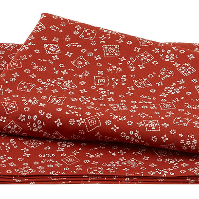 Country Rodeo - Tossed Bandana Red 2 Yard Cut