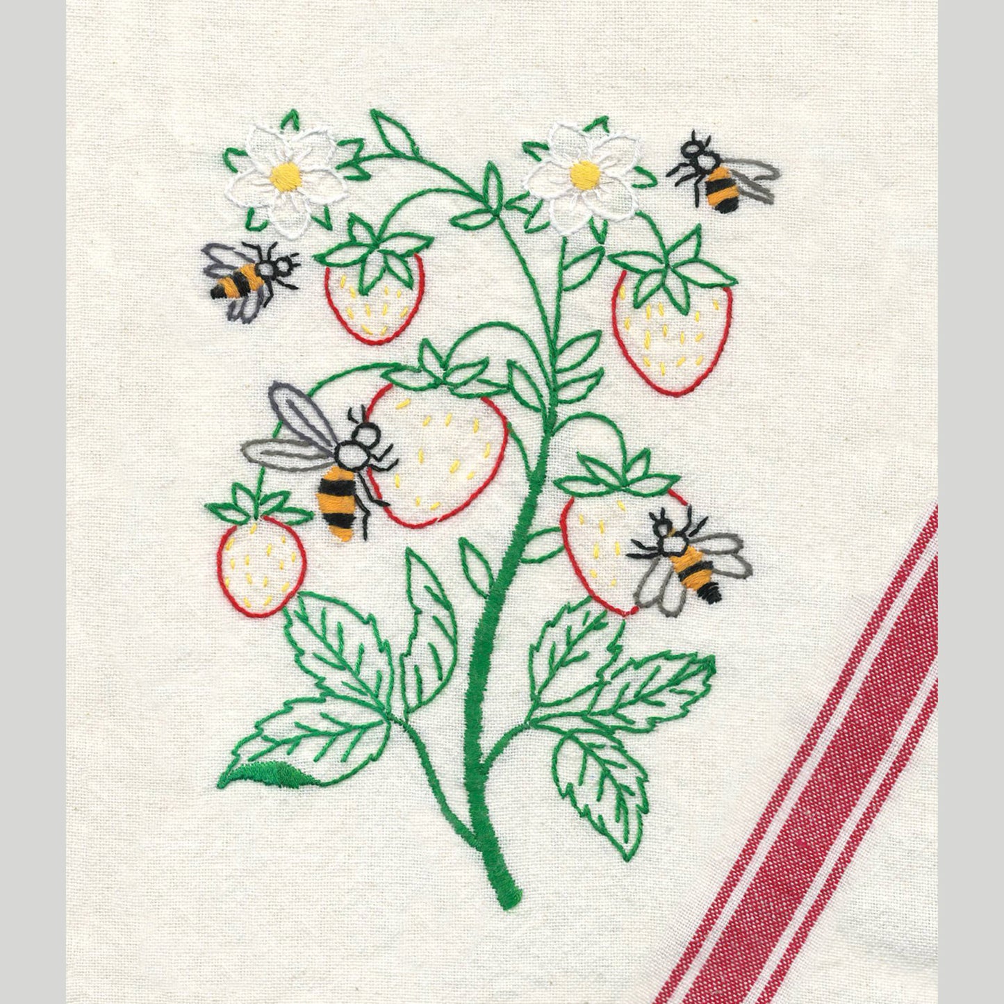 Aunt Martha's Buzzing Bees Iron-On Embroidery Pattern Alternative View #2