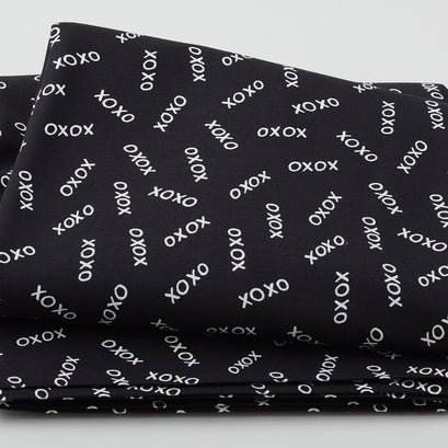Happy Hearts - Xs & Os Toss Black 3 Yard Cut