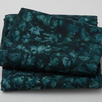 Winter's Foliage Batiks - Leaves Green Hunter 5 Yard Cut