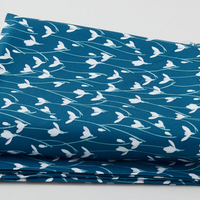 Arcadia - Snowdrops Navy 3 Yard Cut